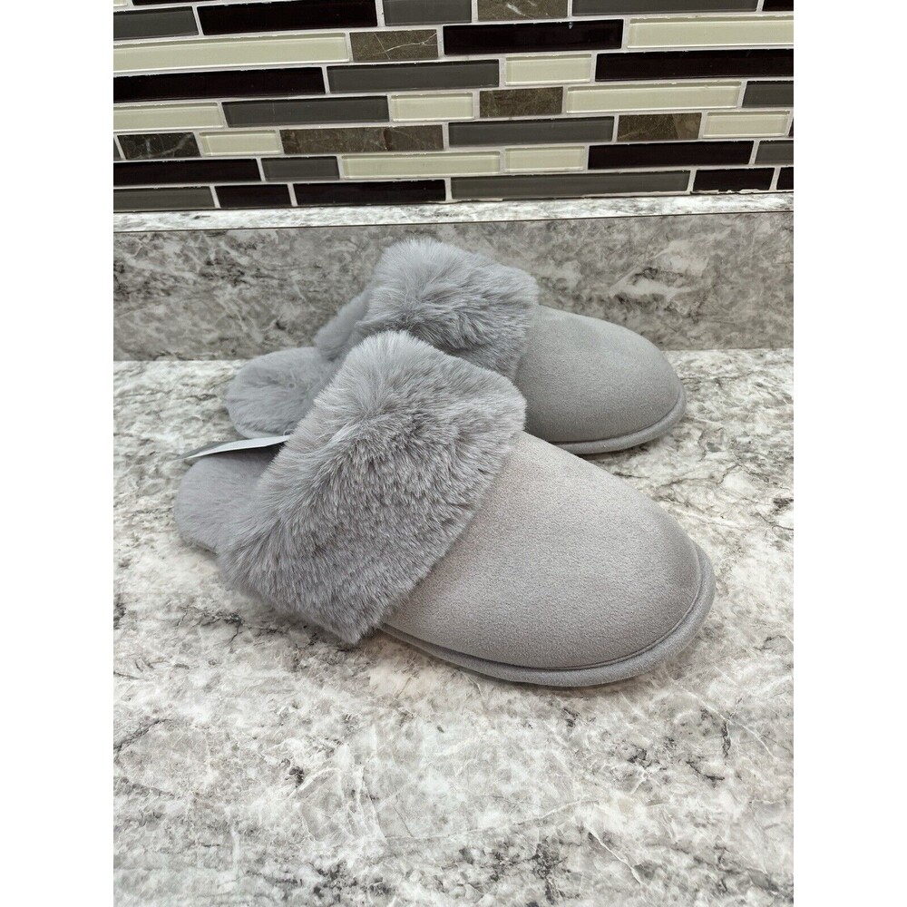 New Cacique Slippers Gray Faux Fur Fabric Upper Size 9/10 w Women’s Comfort